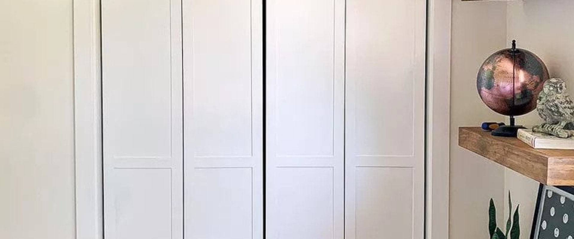 How Homeowners Weigh Alternatives to Closet Doors During a Remodel